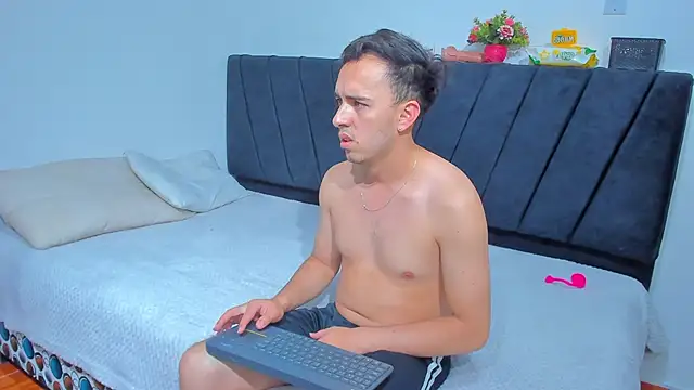 big-dicktop23 online show from 9, 10, 2025