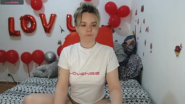 hotmilf4uxxx online show from 14, 3, 2026