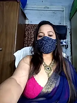 Snapshot of albelasummi702 chatting on 17, 1, 2025 albelasummi702 online show from 17, 1, 2025