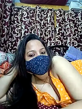 Snapshot of albelasummi702 chatting on 5, 2, 2025 albelasummi702 online show from 5, 2, 2025