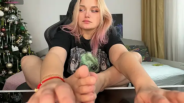 unicornsfeet online show from 13, 1, 2025