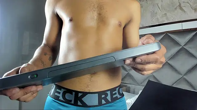 Snapshot of yayi_derek chatting on 19, 1, 2025 yayi derek online show from 19, 1, 2025