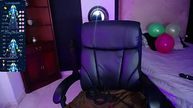 lia huan online show from 26, 12, 2024