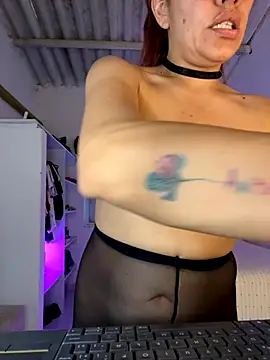 lia huan online show from 29, 9, 2025