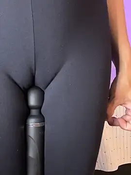 lia huan online show from 1, 10, 2025