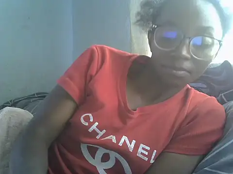 ElianeHot online show from 9, 6, 2026