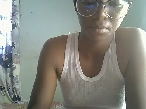 Snapshot of ElianeHot chatting on 1, 7, 2026 ElianeHot online show from 1, 7, 2026