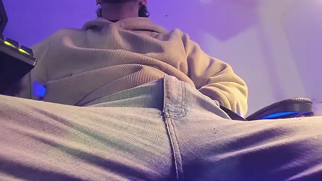 s sven03 online show from 4, 12, 2025