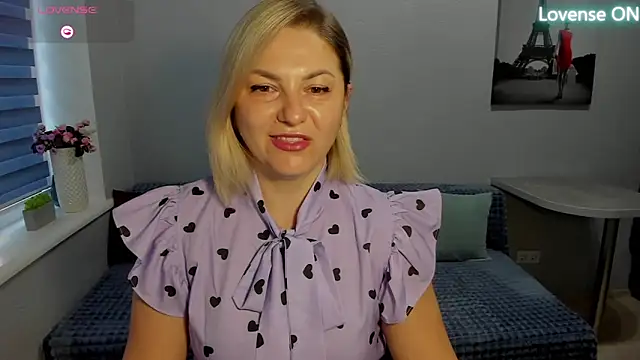 Snapshot of sweet___margaret chatting on 14, 3, 2025 sweet margaret online show from 14, 3, 2025