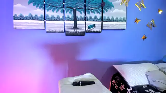 AdelleLennox cg online show from 8, 2, 2025