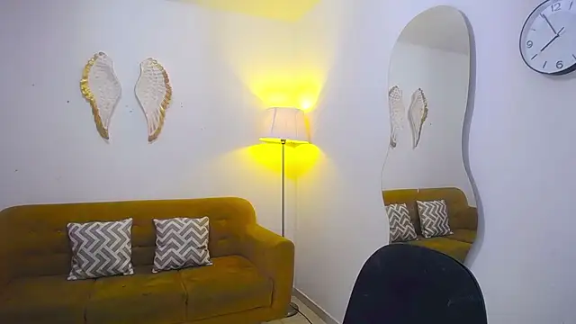 paolunaa online show from 21, 11, 2025