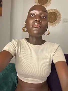 Foxxxyfemale online show from 6, 10, 2025