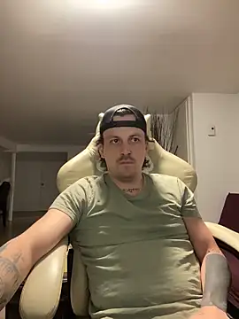 Snapshot of Tremblay_Simard chatting on 24, 2, 2026 Tremblay Simard online show from 24, 2, 2026