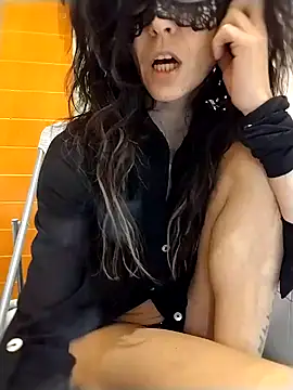 EmySkinny85 online show from 5, 2, 2025