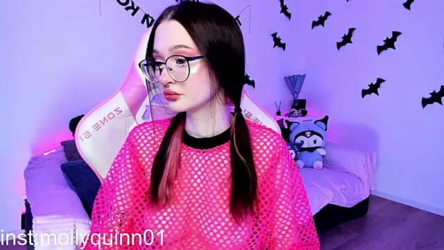 lilMollyStuart online show from 2, 3, 2025