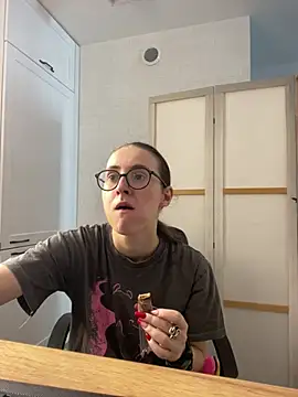 Snapshot of MartiniiSelenna chatting on 26, 6, 2026 MartiniiSelenna online show from 26, 6, 2026