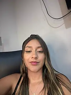 Snapshot of Rose-euphoria chatting on 2, 1, 2025 Rose-euphoria online show from 2, 1, 2025