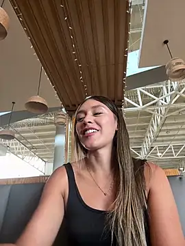 Snapshot of Rose-euphoria chatting on 8, 1, 2025 Rose-euphoria online show from 8, 1, 2025