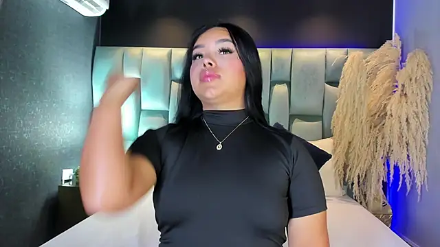 MarianaGarciaa   online show from 16, 4, 2026