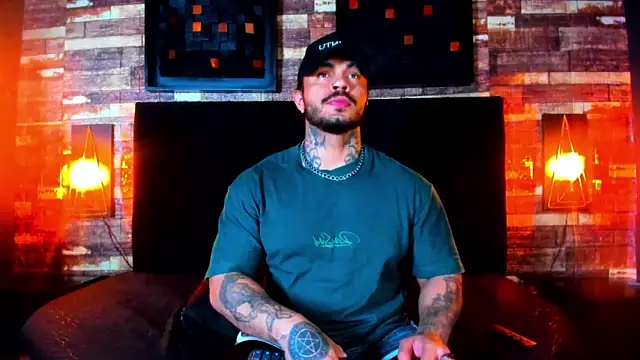 Van Velckan online show from 11, 12, 2024