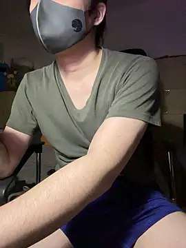 Snapshot of kentyken chatting on 24, 10, 2025 kentyken online show from 24, 10, 2025