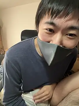 Snapshot of kentyken chatting on 10, 11, 2025 kentyken online show from 10, 11, 2025