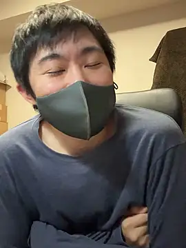 Snapshot of kentyken chatting on 12, 11, 2025 kentyken online show from 12, 11, 2025