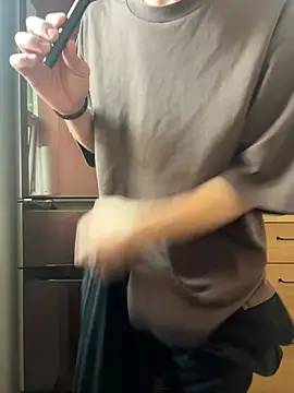 saku chan live online show from 18, 4, 2026