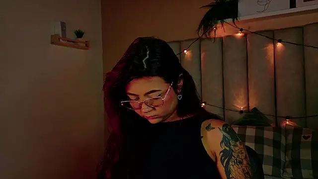 alaia-rogers online show from 22, 12, 2025