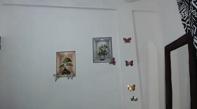 felinas6969 online show from 5, 2, 2025