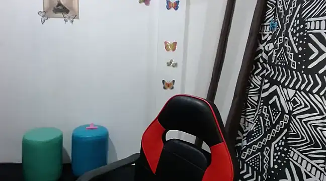 felinas6969 online show from 12, 3, 2025