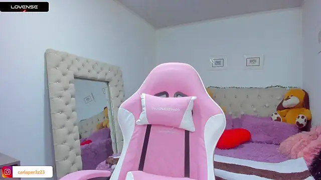 carlaperez  online show from 11, 1, 2025