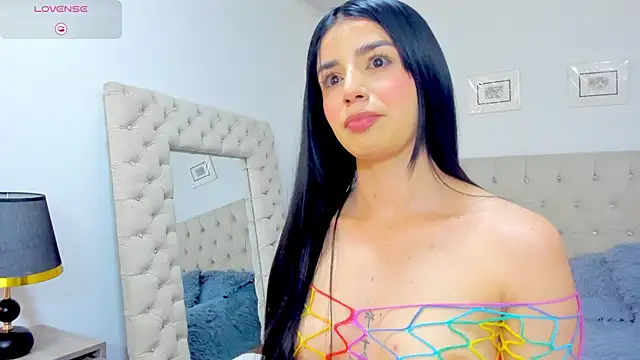carlaperez  online show from 17, 6, 2026