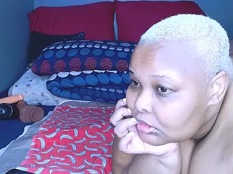 Snapshot of fatafricanqueen chatting on 4, 6, 2026 fatafricanqueen online show from 4, 6, 2026