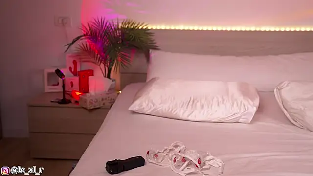 Lexi Reed online show from 17, 10, 2025