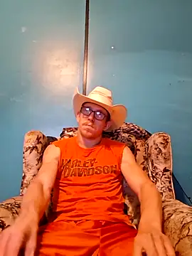 Snapshot of REDHAMMER_ chatting on 10, 5, 2026 REDHAMMER online show from 10, 5, 2026