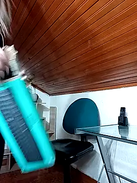 Snapshot of merlinaadams_ chatting on 9, 10, 2025 merlinaadams online show from 9, 10, 2025