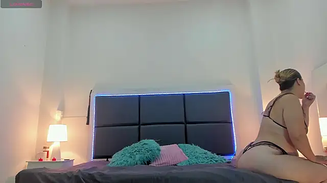 Aslhyn Gomez online show from 23, 10, 2025