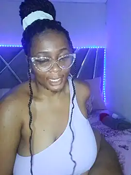 Snapshot of CocoBootyyy chatting on 21, 2, 2025 CocoBootyyy online show from 21, 2, 2025