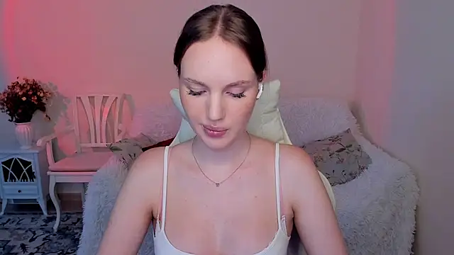 Snapshot of MishkaMe chatting on 24, 7, 2026 MishkaMe online show from 24, 7, 2026