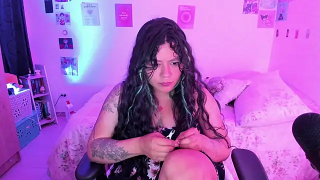 StephaniFox online show from 23, 12, 2024