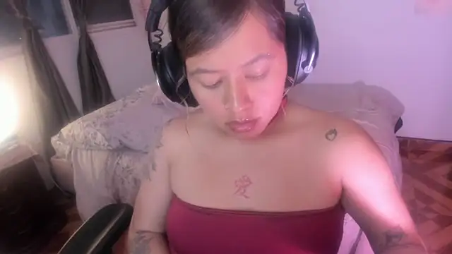 StephaniFox online show from 10, 3, 2026