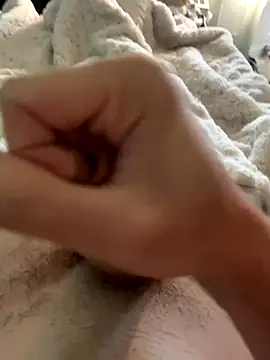 Snapshot of magrossebite25cm chatting on 24, 9, 2025 magrossebite25cm online show from 24, 9, 2025