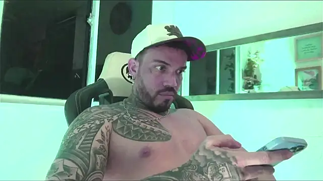 Snapshot of Angel_sex_latin chatting on 31, 12, 2024 Angel sex latin online show from 31, 12, 2024