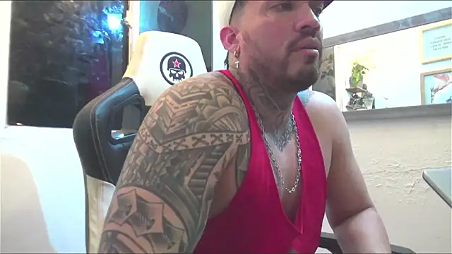 Snapshot of Angel_sex_latin chatting on 7, 1, 2025 Angel sex latin online show from 7, 1, 2025