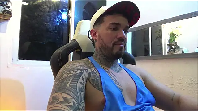 Snapshot of Angel_sex_latin chatting on 8, 1, 2025 Angel sex latin online show from 8, 1, 2025