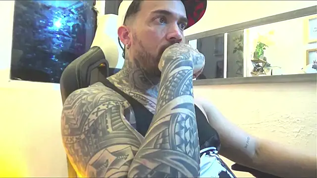 Snapshot of Angel_sex_latin chatting on 9, 1, 2025 Angel sex latin online show from 9, 1, 2025