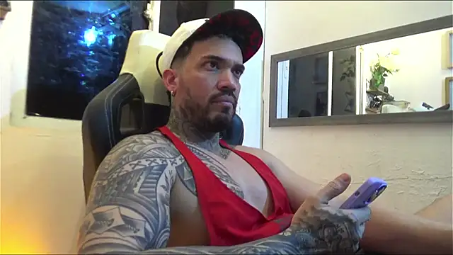 Snapshot of Angel_sex_latin chatting on 10, 1, 2025 Angel sex latin online show from 10, 1, 2025