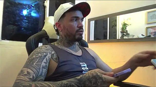 Snapshot of Angel_sex_latin chatting on 11, 1, 2025 Angel sex latin online show from 11, 1, 2025