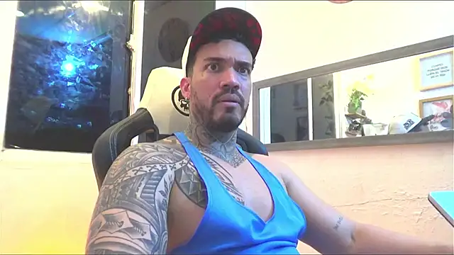 Snapshot of Angel_sex_latin chatting on 15, 1, 2025 Angel sex latin online show from 15, 1, 2025